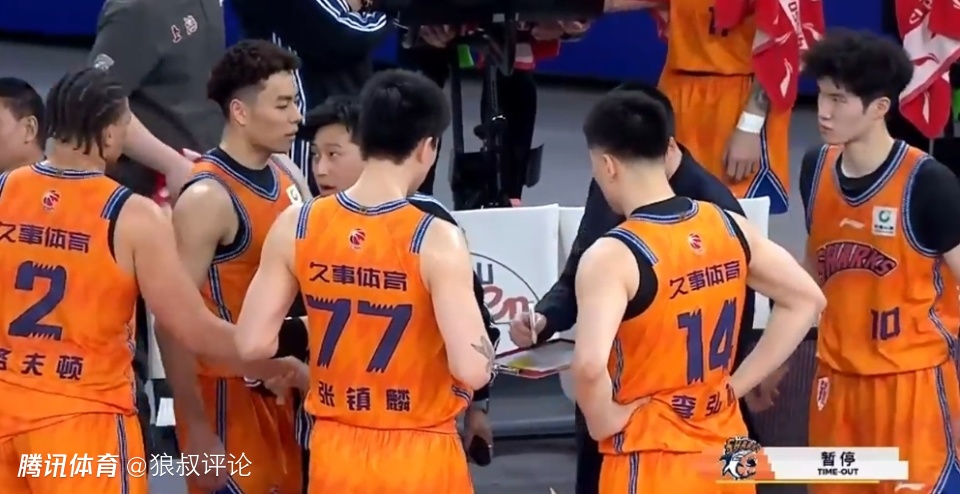 CBA最新排名：上海7连胜稳居领头羊 北京重返前4 四川26连败