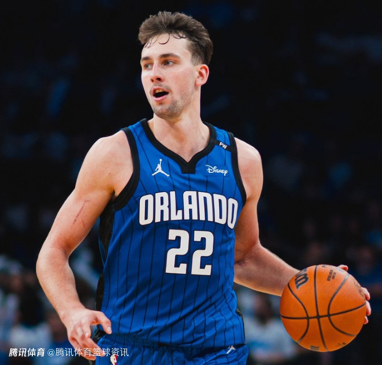 斯皮尔斯：小瓦格纳因高位踝关节扭伤 预计在季后赛开始前回归球队