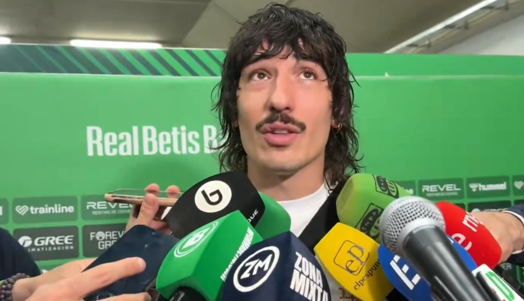 贝莱林：如果要吹安东尼绝平前犯规，那迪亚斯手球也得吹