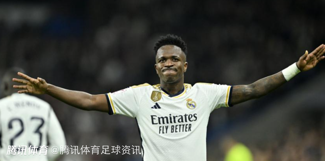 阿斯报：维尼修斯被换下遭主场球迷狂嘘 主帅阿隆索赛后却未为其辩护