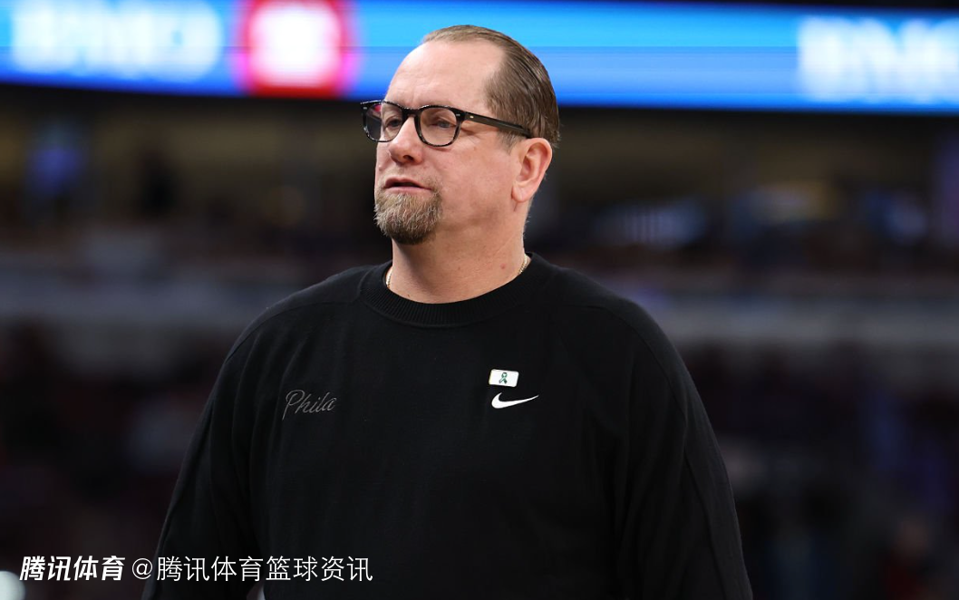 纳斯：几乎看不到埃奇库姆有太多情绪波动 三巨头还需更多时间磨合