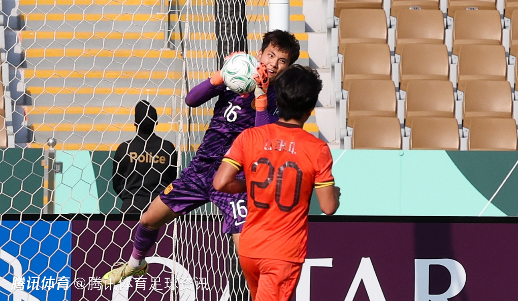 北青：U23国足更衣室忘情庆祝晋级 回驻地后冷静备战&无人放弃更高目标