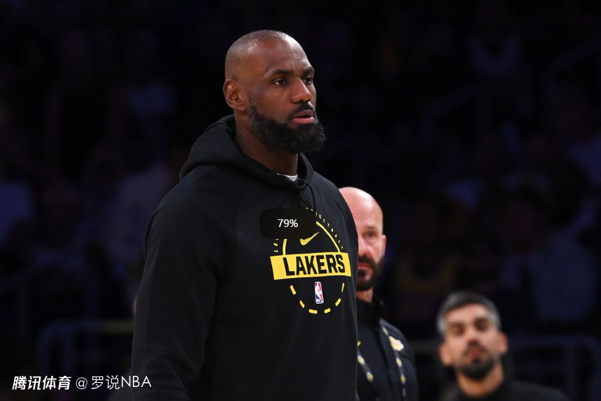 詹姆斯因伤缺席训练！湖人半场三分大赛：里夫斯击败东契奇开心庆祝