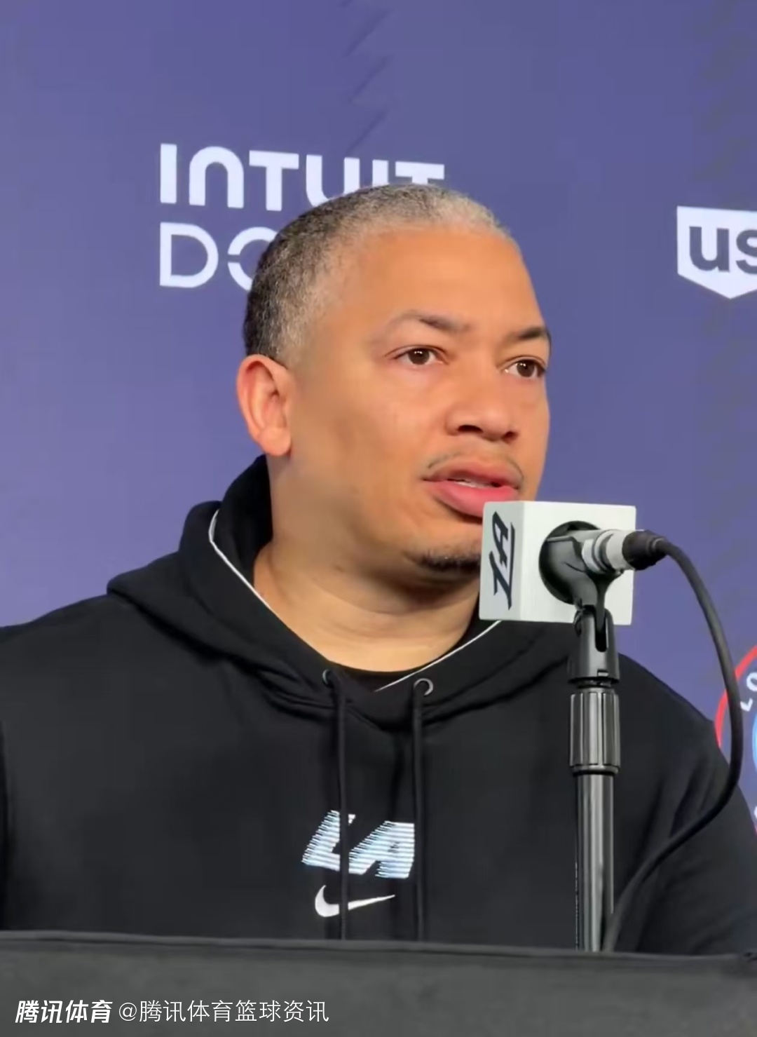 想哈登了！泰伦-卢：三分出手机会就少得可怜 别谈三分命中了