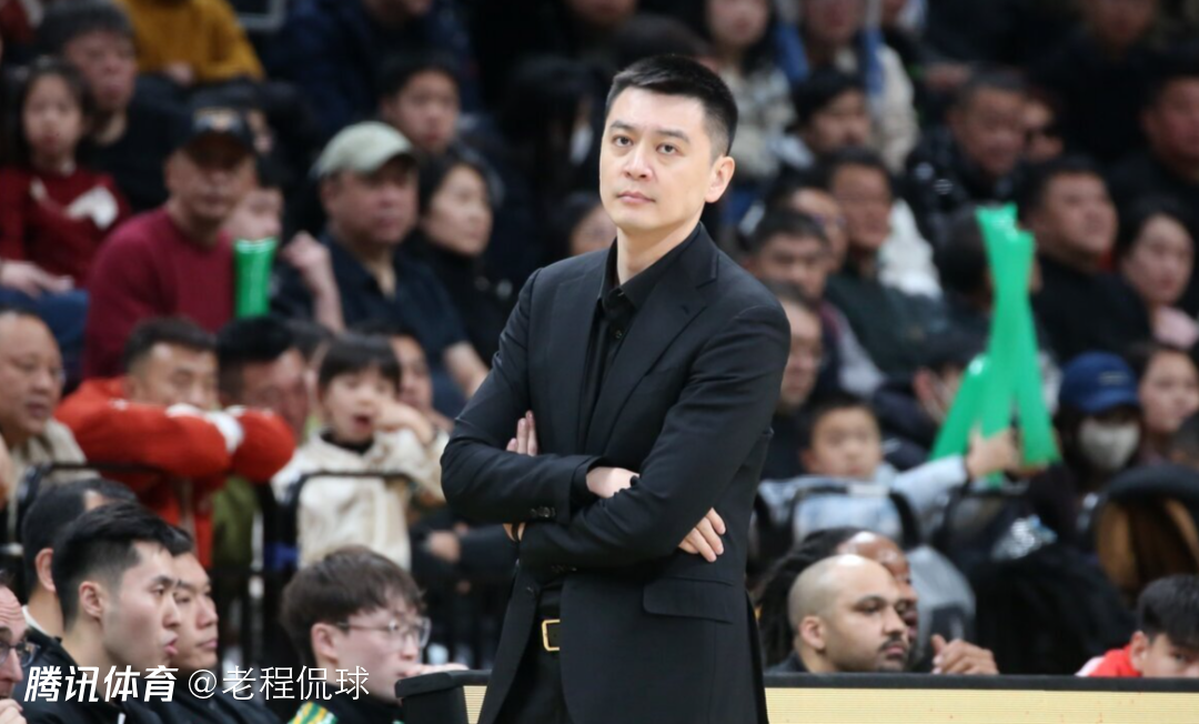 辽篮跌出前12末节仅拿4分 “杨鸣辞职”冲上热搜第1