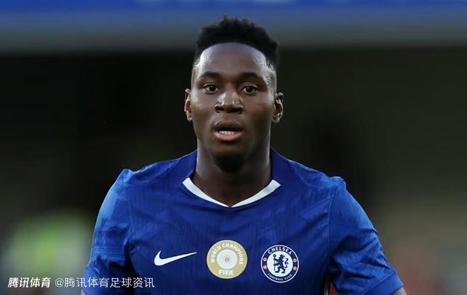 TA：切尔西中场埃苏戈训练中意外受伤 球队正推动租借道格拉斯·路易斯
