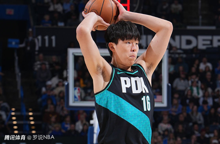 杨瀚森1板1助遭隔扣！老鹰4连胜擒开拓者 库明加20+7克林根两双