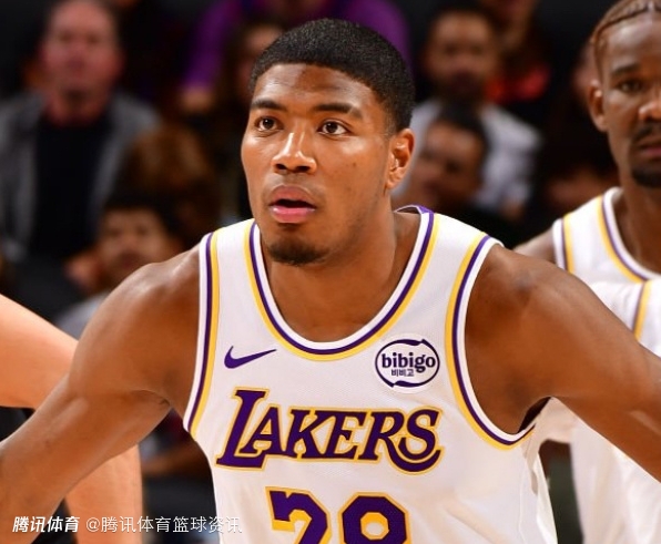 雷迪克：八村垒右小腿酸痛缺战活塞 预计还将休战2场下周复出