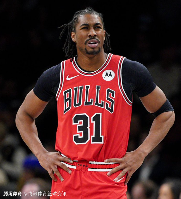 队记：艾维曾在赛后问记者是否婚前有过性行为 他被裁没一个公牛球员为他惋惜