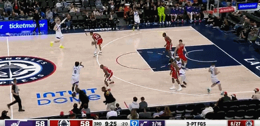 疑似垫脚！小卡被吹罚一级恶意犯规 快船丧失21分优势被爵士反超