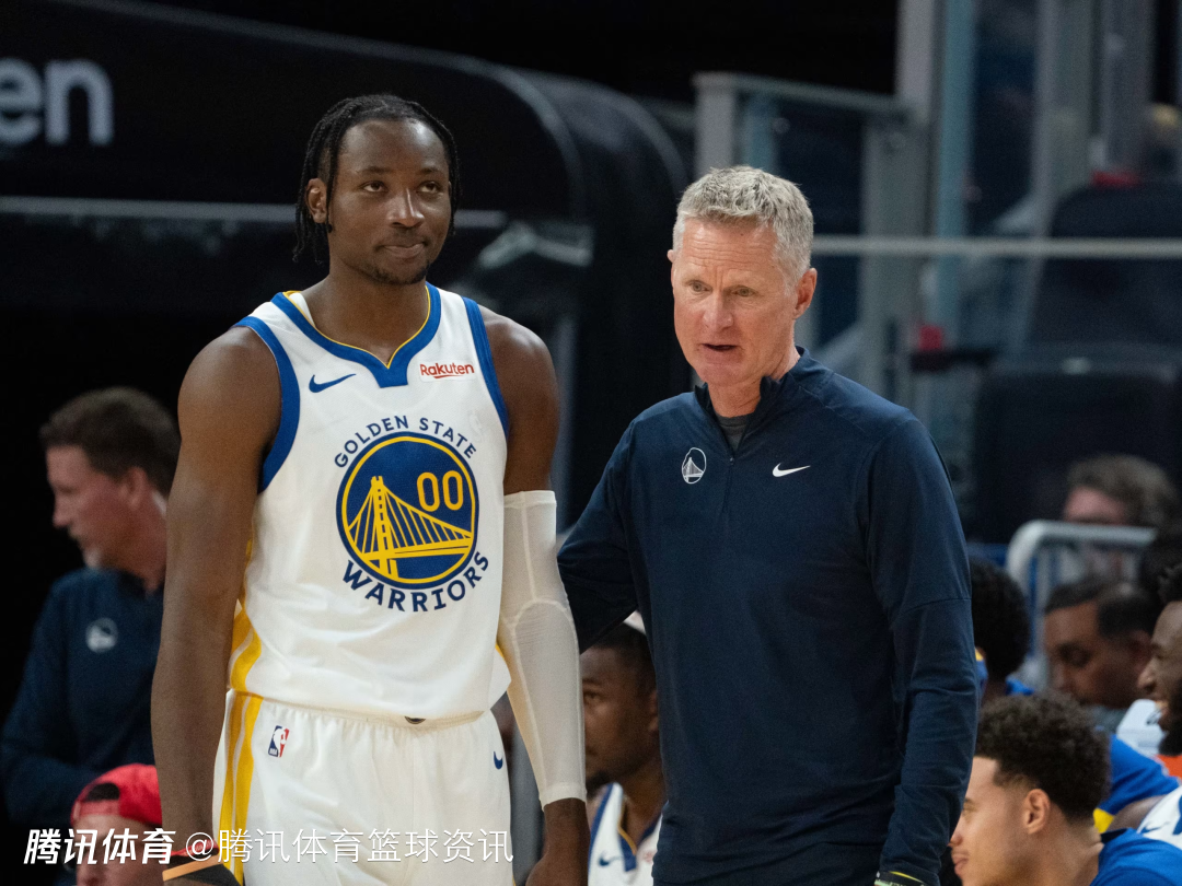 今日战老鹰！科尔：库里将进行5对5全场合练尽快复出 队友们都很期待见到库明加