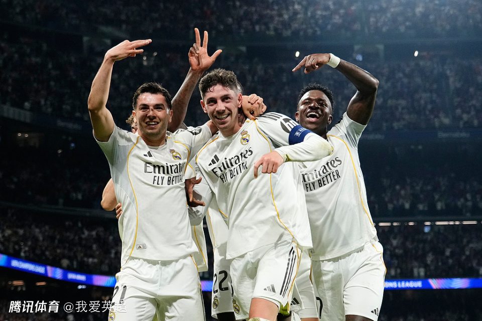 无愧队长！皇马1.2亿巨星半场戴帽打懵曼城 获10分+连创欧冠3纪录