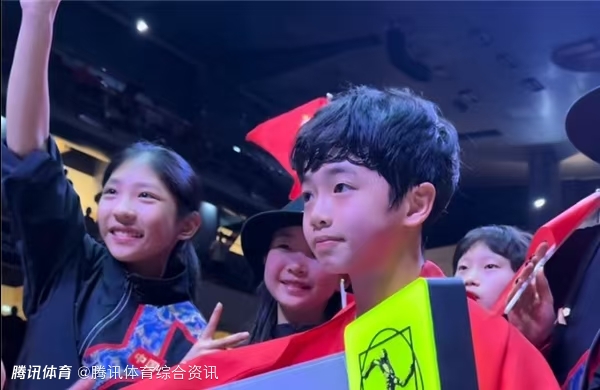 舞动巴黎！13岁李勇秋夺世界街舞总决赛少儿组冠军 中国首位B-boy登顶