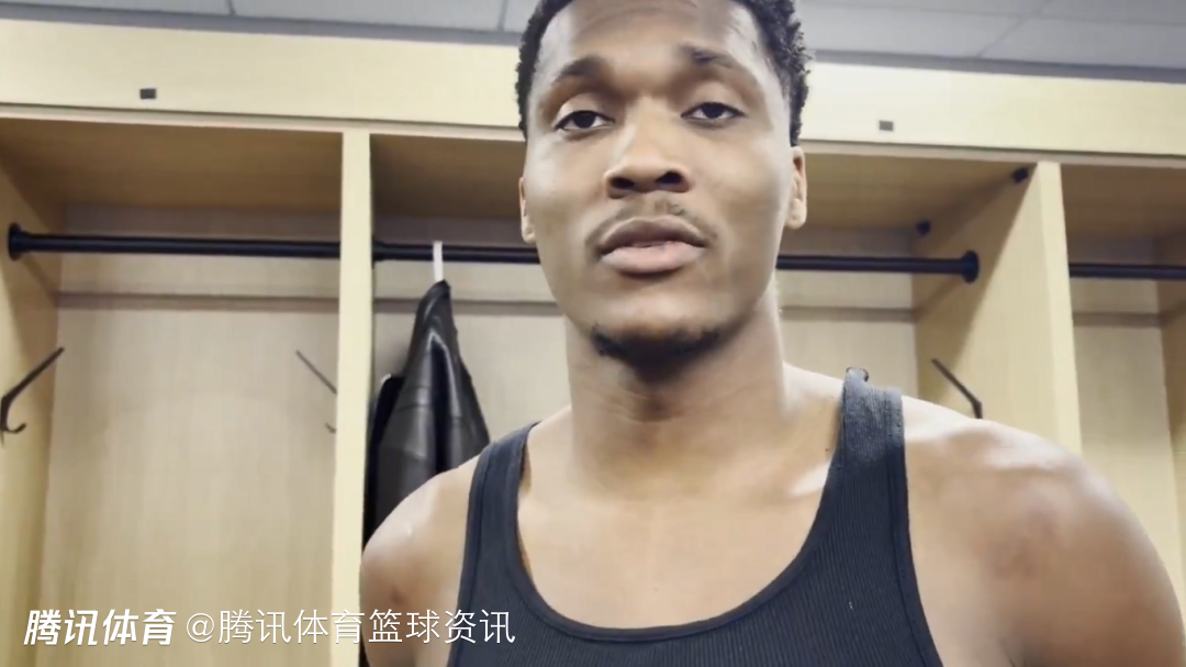 马瑟林：成为小卡队友很难不同时成为他的球迷 我还没搞懂他思维方式