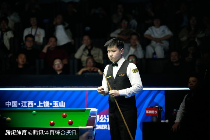 斯诺克世界公开赛64进32轮次：赵心童领衔 8位中国选手晋级32强