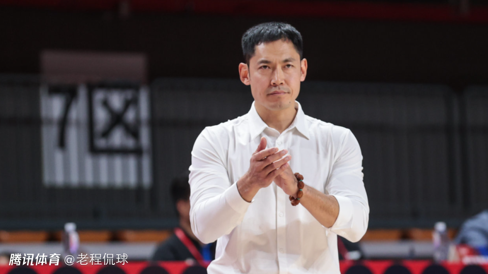 张庆鹏成CBA本赛季最神奇主帅？每次濒临下课都能转危为安