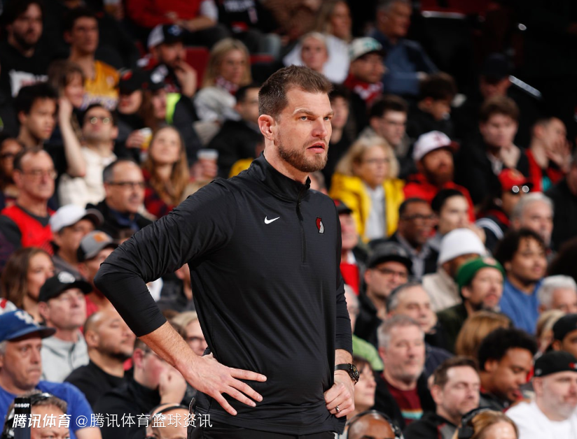 斯普利特：杨瀚森填补了中锋位置空缺 对位可能是联盟里最强壮的亚当斯非常艰难