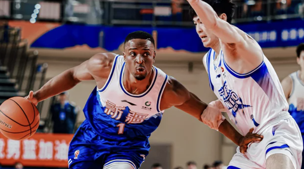 杰克逊21分辛普森12+5+10+4宁波3分险胜新疆 齐麟22分