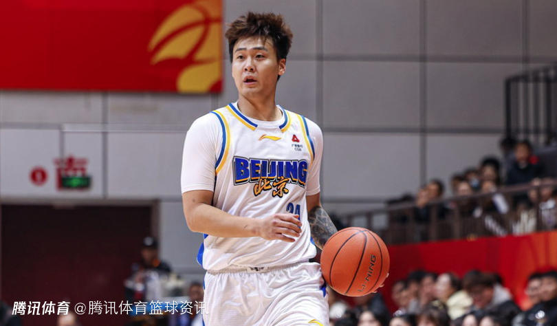 许利民：赵睿腿部拉伤希望2月份能复出 球队安排专人陪他跑战术