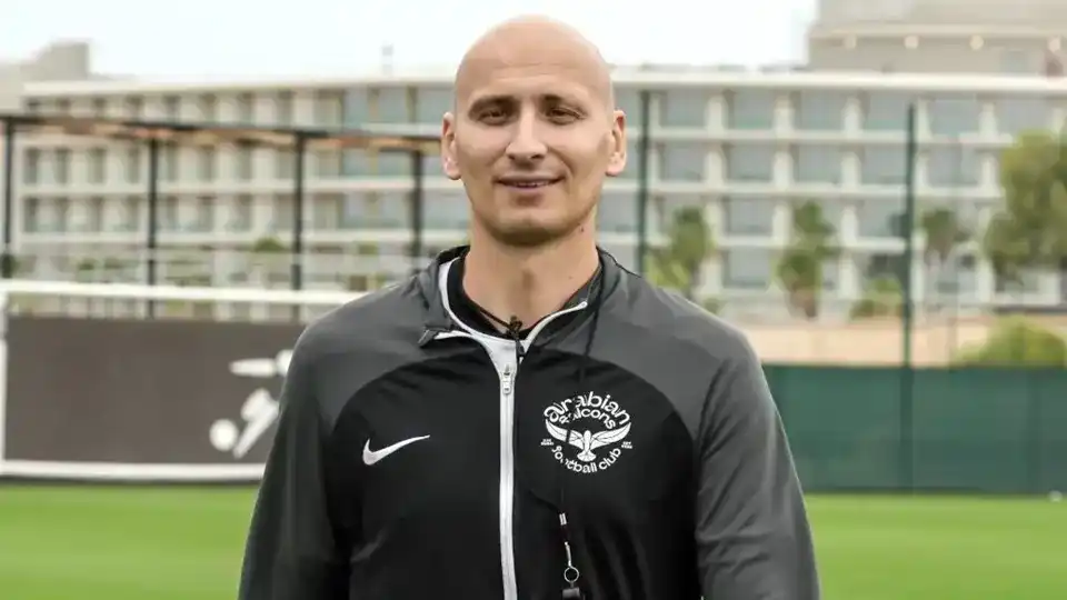 谢尔维：比起在迪拜生活，走在伦敦街头反而更不安全