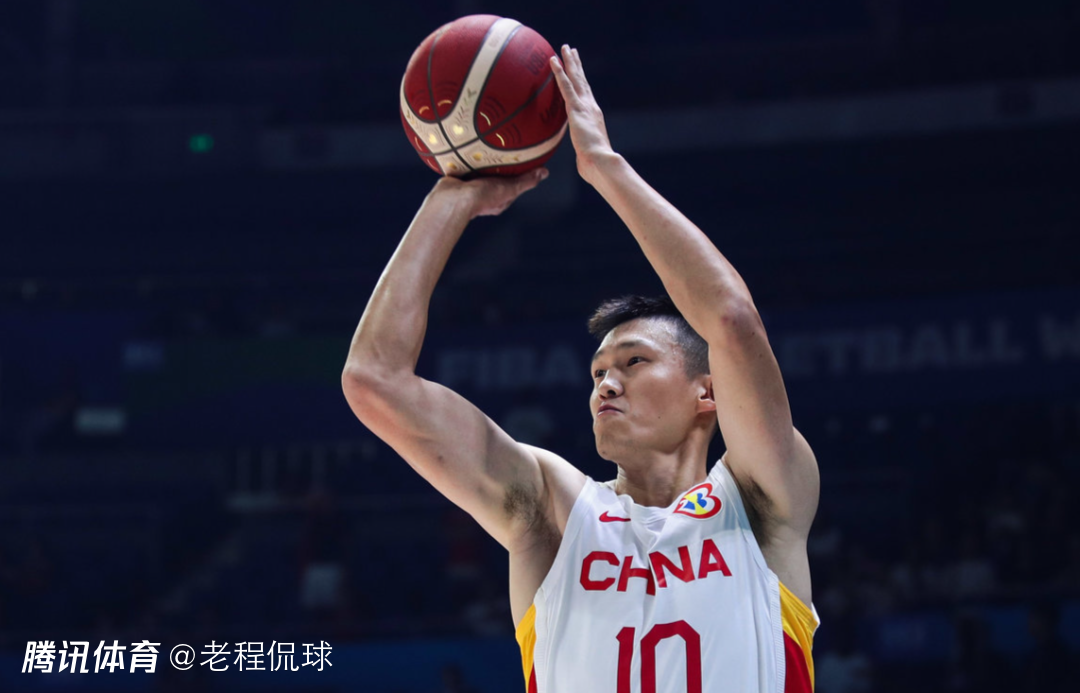 周鹏：客场压力只有参与者才知道 鼓励和认可才能帮中国男篮前进