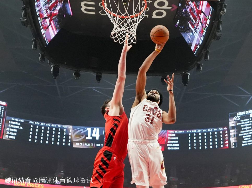 NBA历史首人！艾伦不到30分钟轰40分17板5助 一组数据比肩多位球星