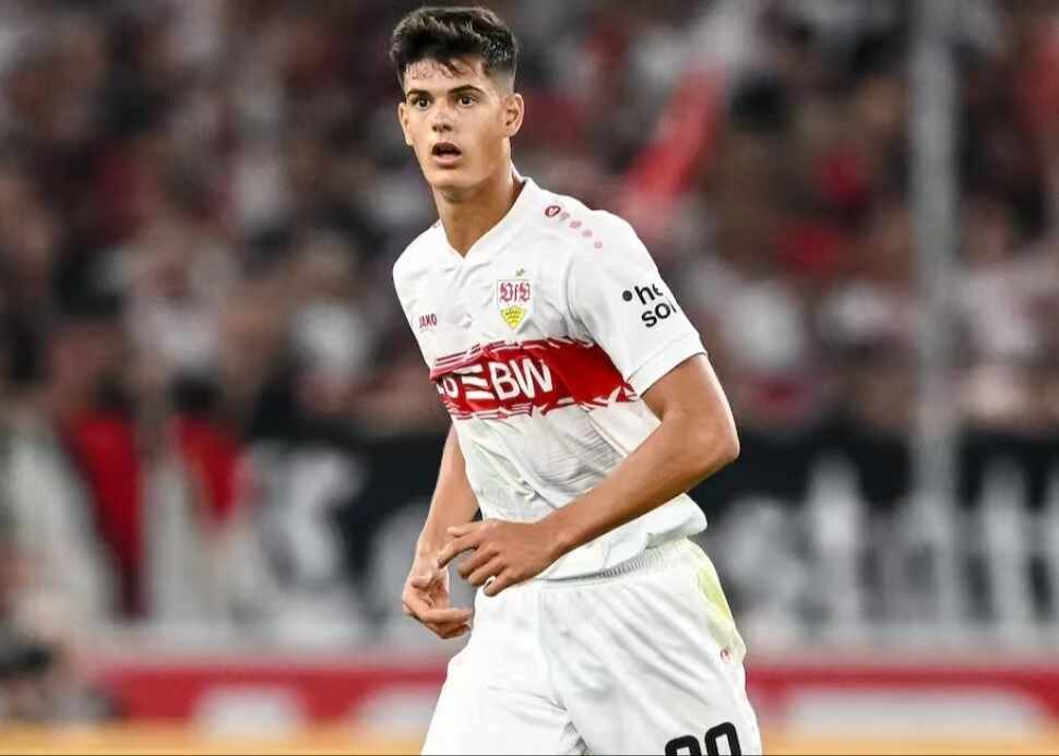 安德烈斯：凯恩是一台进球机器，为皇马踢球是我的梦想