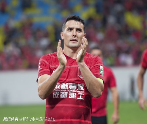 开出顶薪！媒体人：海港将目标锁定周定洋 双方已经进行了深入接触