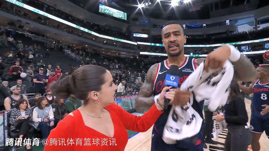 科林斯：快船全队热爱篮球也明白必须拿出拼搏心态 凝聚力会带来能量