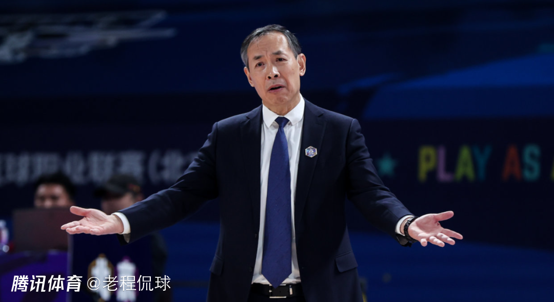许利民：北京队会让大家耳目一新 教练组和球员在战术上达成共识
