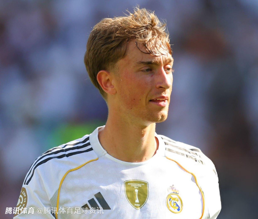 马卡报：赫伊森状态不佳遭球迷狂嘘 吕迪格挺身而出鼓励其继续前进