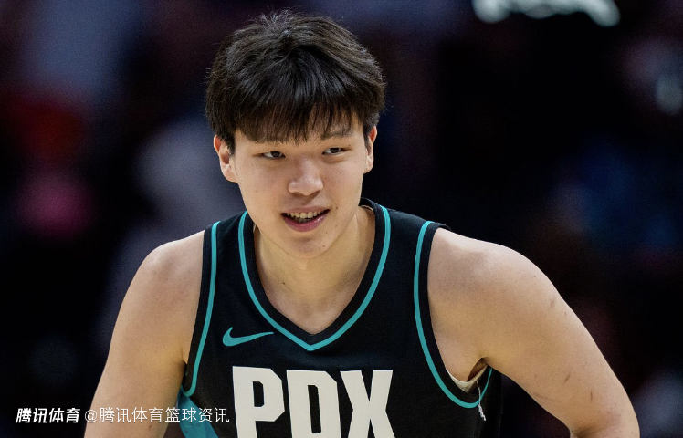 王仕鹏：杨瀚森体能方面进步最大 身体练好后最关键之处是思想够不够硬