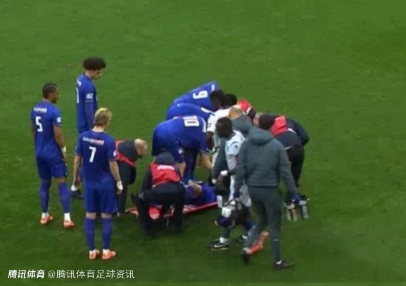 法国杯对阵欧塞尔受伤！摩纳哥官方：南野拓实左膝十字韧带断裂