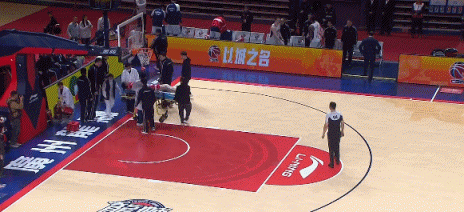 早日康复！赖俊豪颈椎脖子被扭到 需要休息一段时间