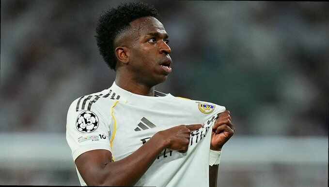 记者：维尼修斯一直想要更高薪水，续约谈判会拖到世界杯后