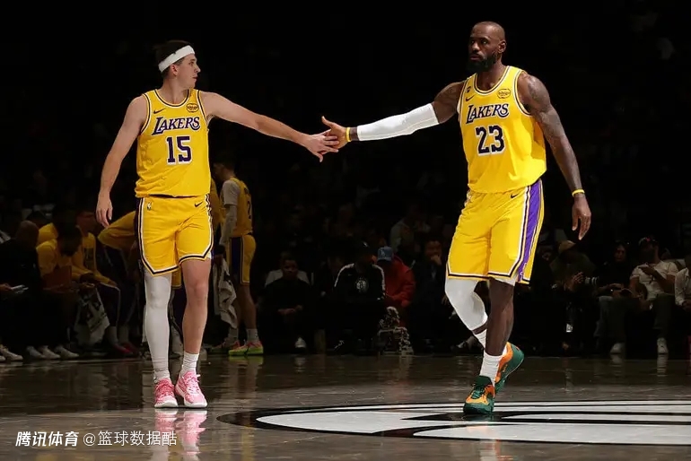 里夫斯感慨长期休战憋坏了能复出打球真爽 老詹：他带给全队鼓舞