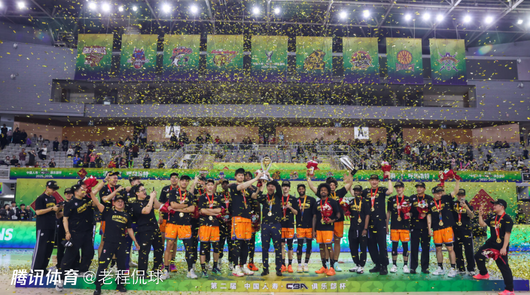 杯赛2连冠上海主帅卢伟压力倍增 进CBA总决赛是最低要求？