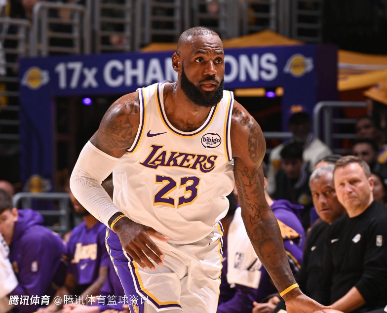 里程碑！詹姆斯圣诞大战三分命中数超哈登 升至历史第一