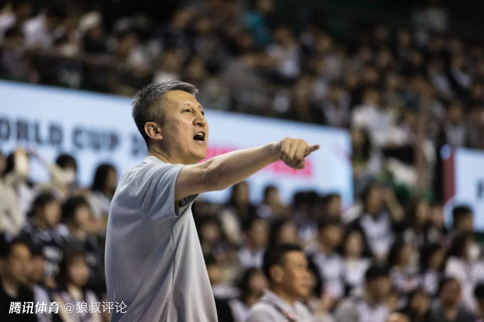 郭士强：余嘉豪昨晚还跟队集合 客场战日本不管多大的困难都能克服好