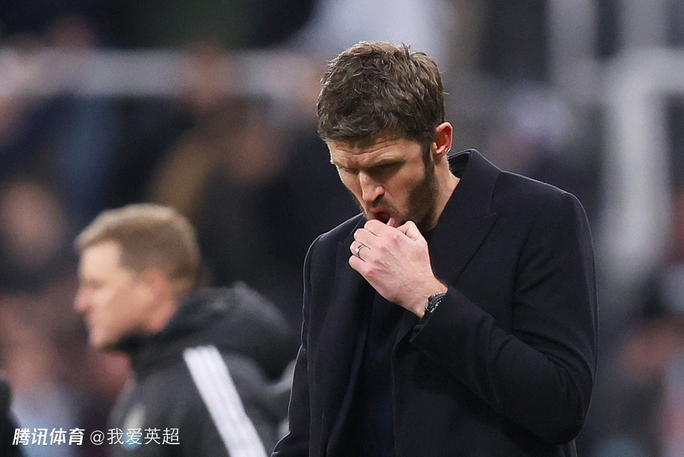 多大仇？吞首败后曼联27冠传奇嘲讽卡里克：近4场烂透了！盼安帅替他