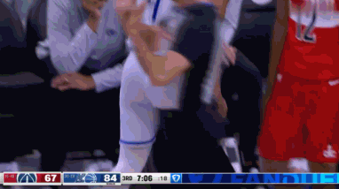 魔术连伤两人！萨格斯与萨尔膝盖对撞 艾萨克空接后倒地已退出比赛