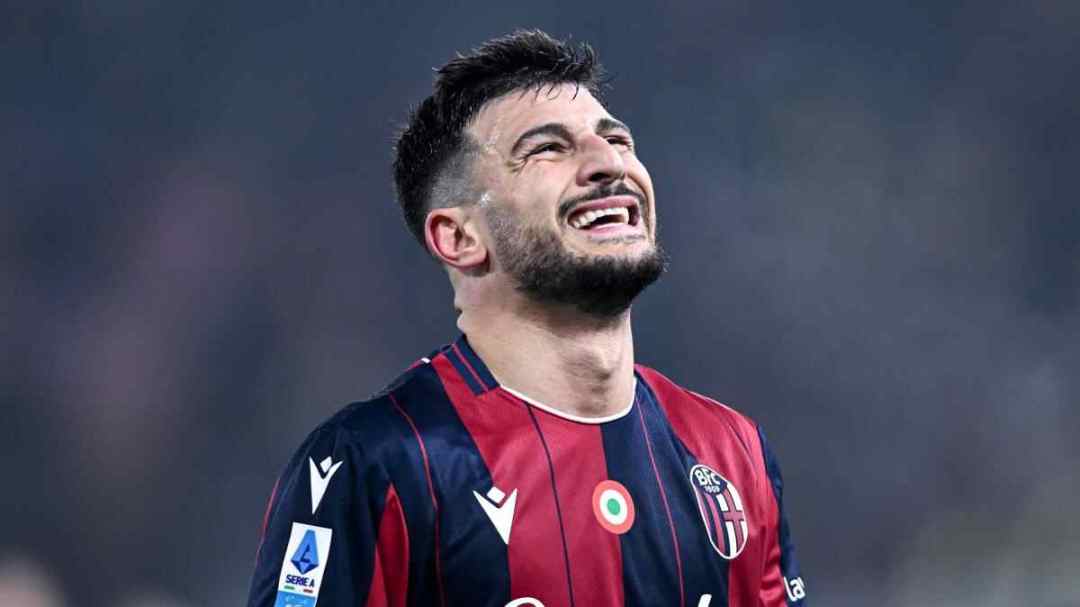 博洛尼亚前锋：当你遇到这样强大的对手，只能脱帽致敬