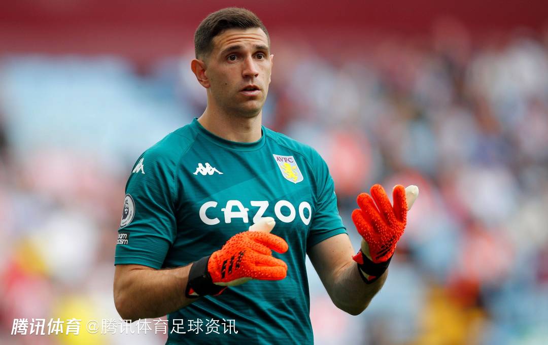 罗马诺：国米未就引进大马丁进行谈判 球员本人也不打算冬窗离开维拉