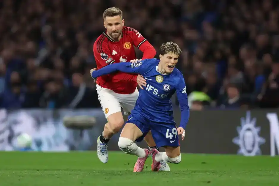 英媒：切尔西高层普遍认为加纳乔未达预期，今夏准备将他清洗