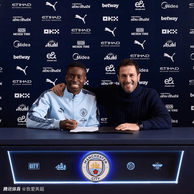 曼城官宣冬窗第2签！25岁顶级中卫加盟+周薪30万镑，近1年砸4.55亿