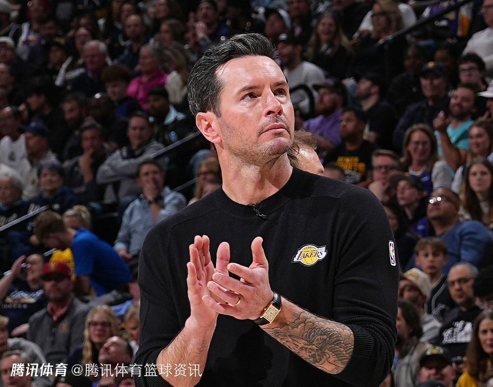 雷迪克：东契奇很早就掌控比赛助我们建立领先 他这场和裁判交流很平和