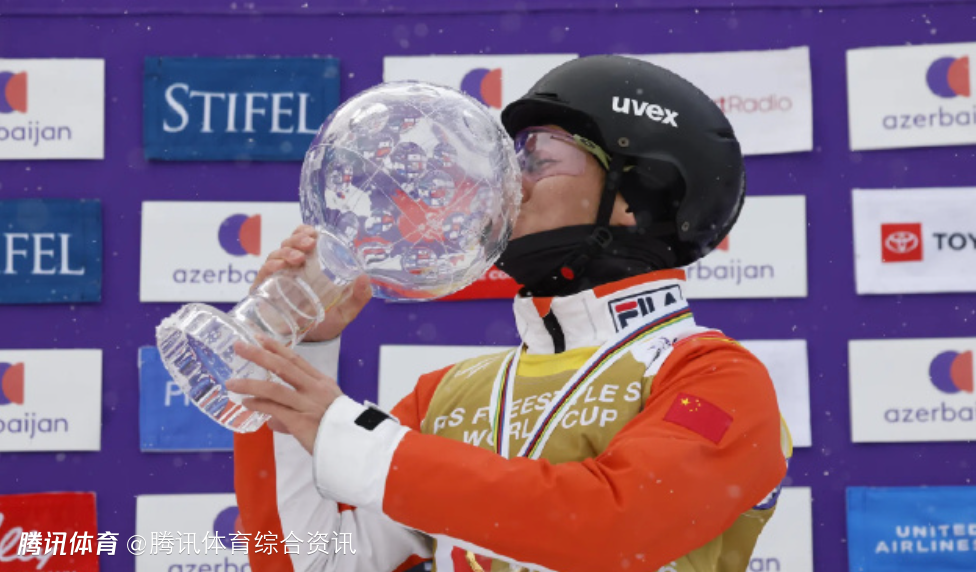 自由式滑雪世界杯空中技巧：孙佳旭徐梦桃分获男女总冠军 中国队获国家杯总冠军