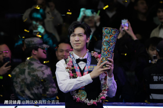 斯诺克最新单赛季排名：赵心童名列第二 玉山公开赛冠军塔猜亚跃居第10