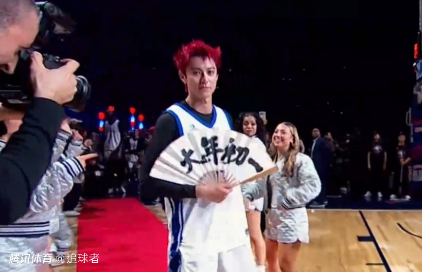 王鹤棣10分再赢名人赛：霸王步致敬詹姆斯 连续三年亮相全明星周末