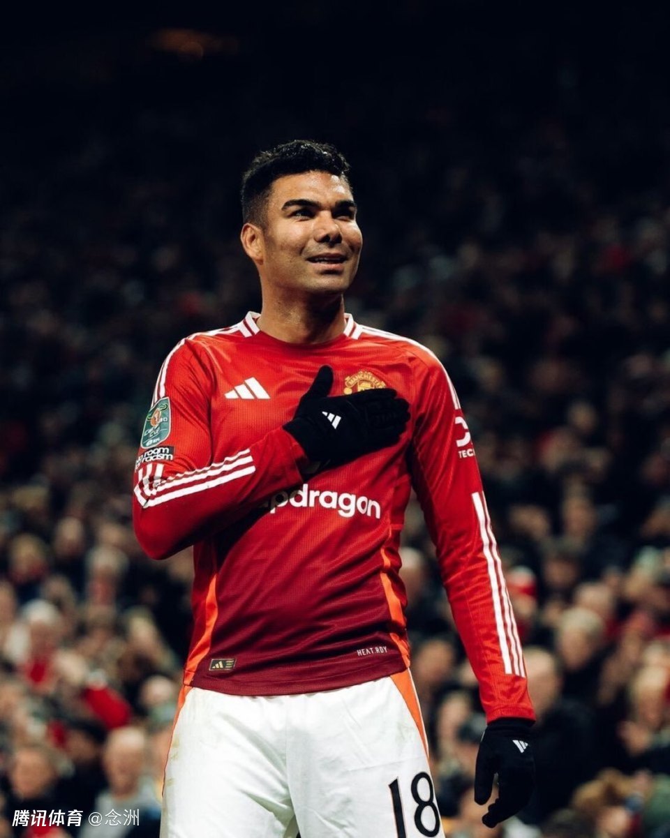 英超：曼联3-1维拉稳居第3！B费助攻双响破纪录 谢什科替补破门